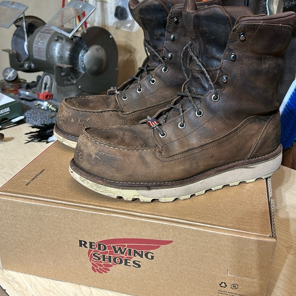 Red Wing 8” boots Traction Tred Lite waterproof safety toe style 2442